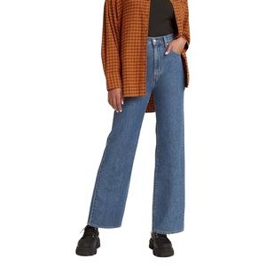Levi’s High Waisted Straight Jeans